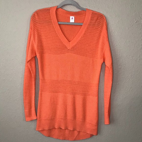 Soybu Orange Long Sleeve Curved Hem Knit Sweater - Picture 1 of 5